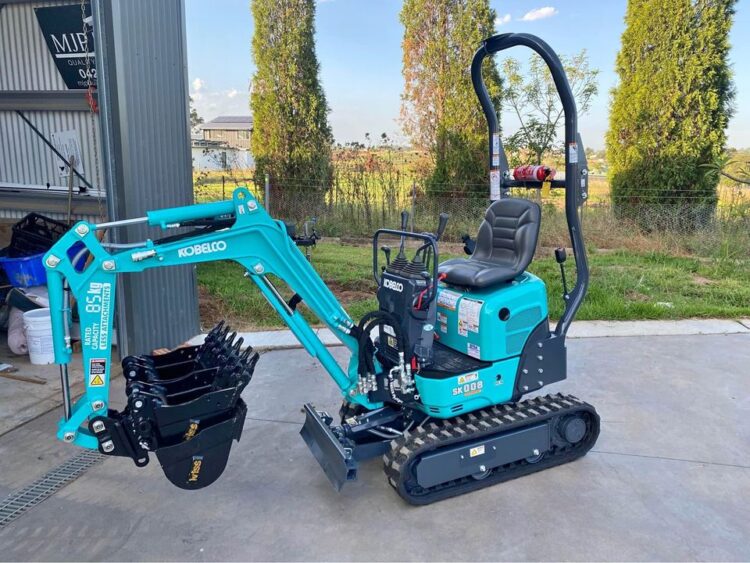 1 tonne Kobelco_new